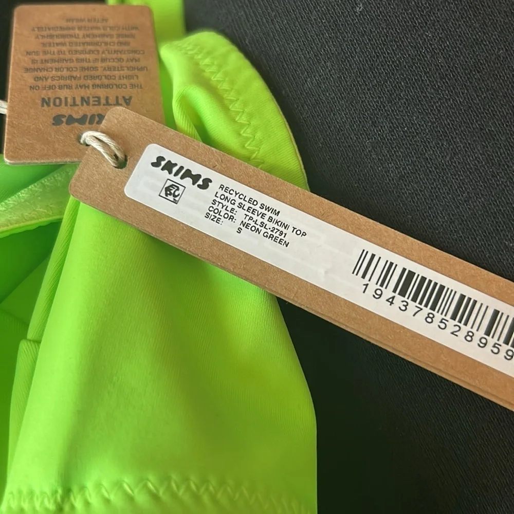 Skims  (C4) Swim Long Sleeve Top- Neon Green NWT SIZE S